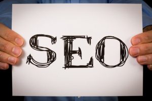 آموزش جذب مخاطب هدف: چکیده تجربیات نی نی سایت در سال 1404